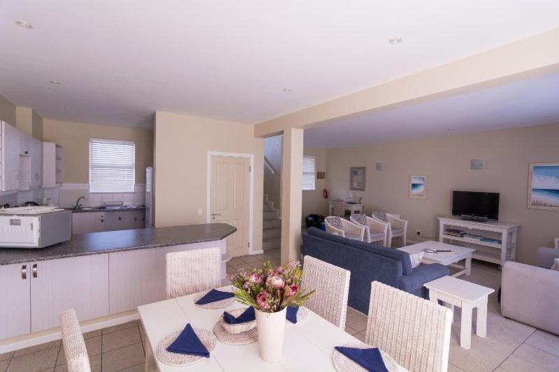 Lodge 93 Mossel Bay Luaran gambar